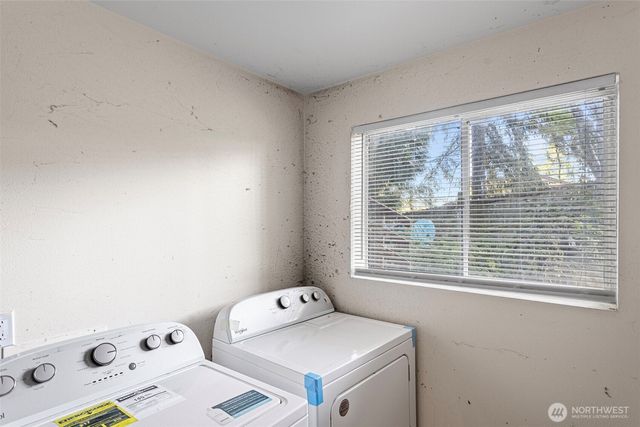 216 S 173rd Place, Burien, WA 98148