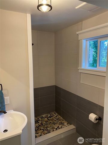 216 S 173rd Place, Burien, WA 98148