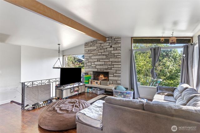 216 S 173rd Place, Burien, WA 98148