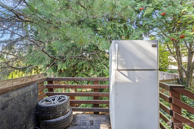 216 S 173rd Place, Burien, WA 98148