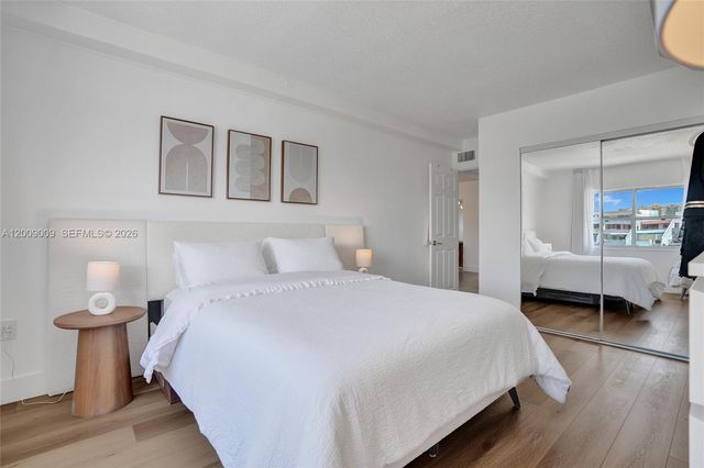 400 Kings Point Dr 418, Sunny Isles Beach, FL 33160