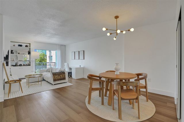 400 Kings Point Dr 418, Sunny Isles Beach, FL 33160