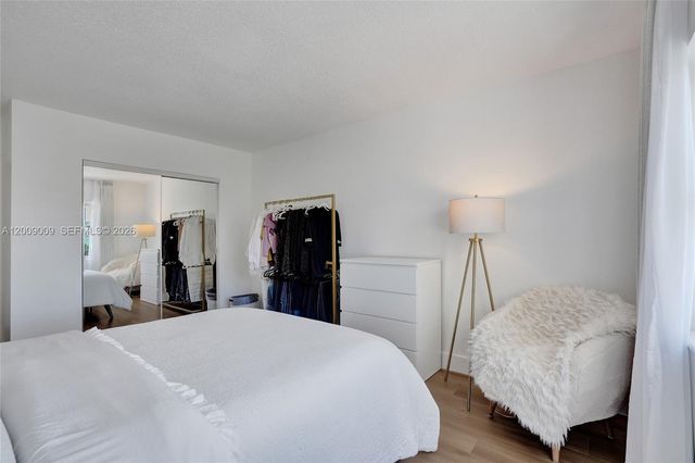 400 Kings Point Dr 418, Sunny Isles Beach, FL 33160