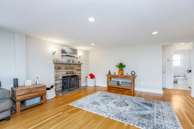 52 Albemarle Ave. 52, Lexington, MA 02420