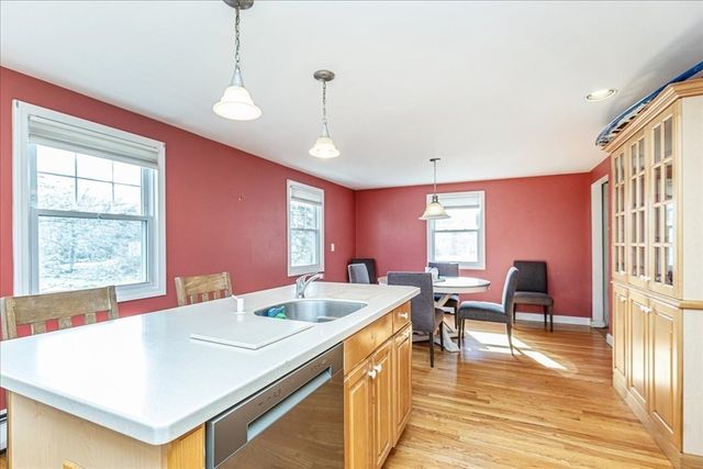 52 Albemarle Ave. 52, Lexington, MA 02420