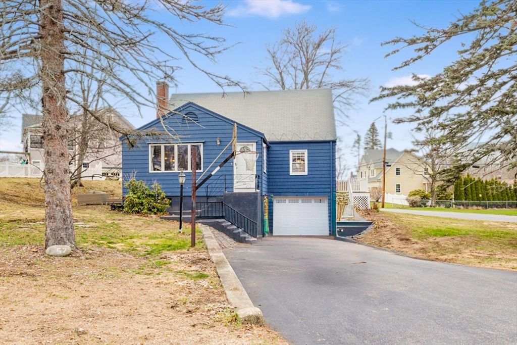 52 Albemarle Ave. 52, Lexington, MA 02420