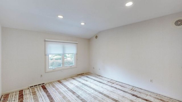 25451 Hilltop Drive, Beachwood, OH 44122