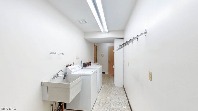 25451 Hilltop Drive, Beachwood, OH 44122