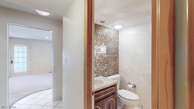 25451 Hilltop Drive, Beachwood, OH 44122