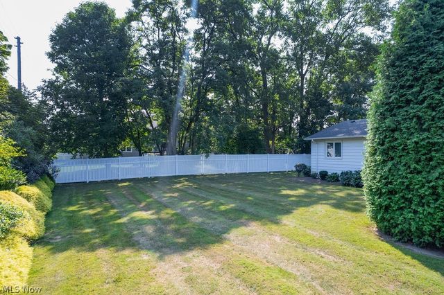 25451 Hilltop Drive, Beachwood, OH 44122