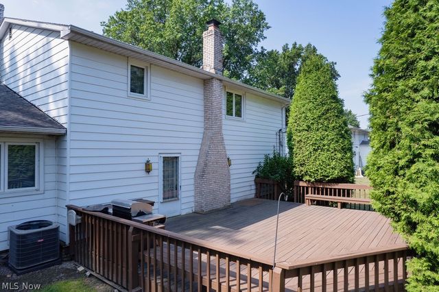 25451 Hilltop Drive, Beachwood, OH 44122