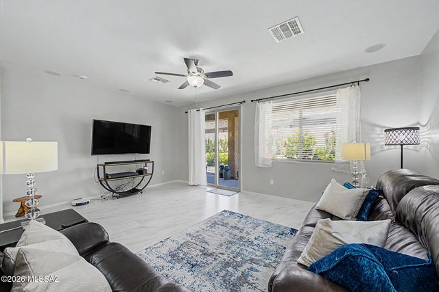 13898 N Swift Spear Drive, Marana, AZ 85658