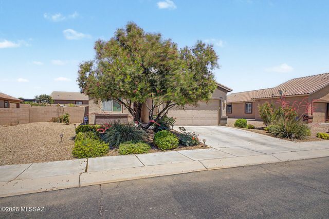 13898 N Swift Spear Drive, Marana, AZ 85658