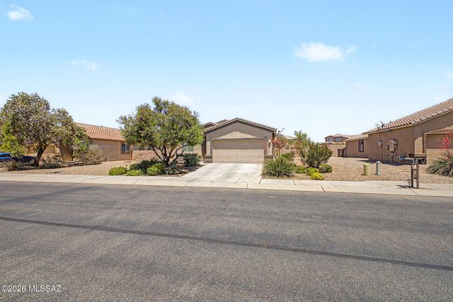 13898 N Swift Spear Drive, Marana, AZ 85658