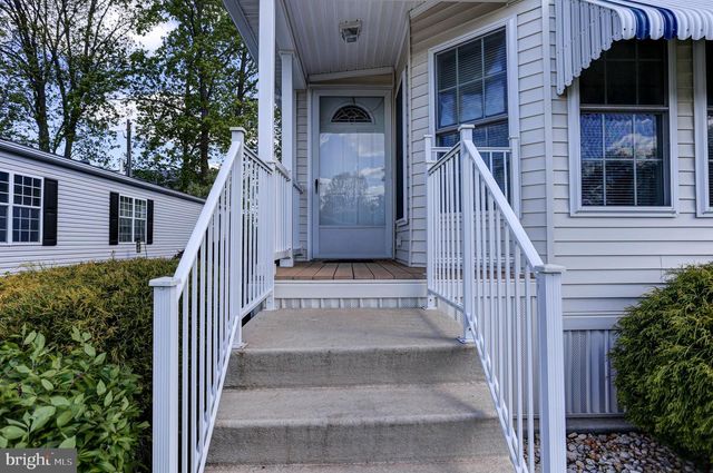 31 PASTURE LANE, Chalfont, PA 18914