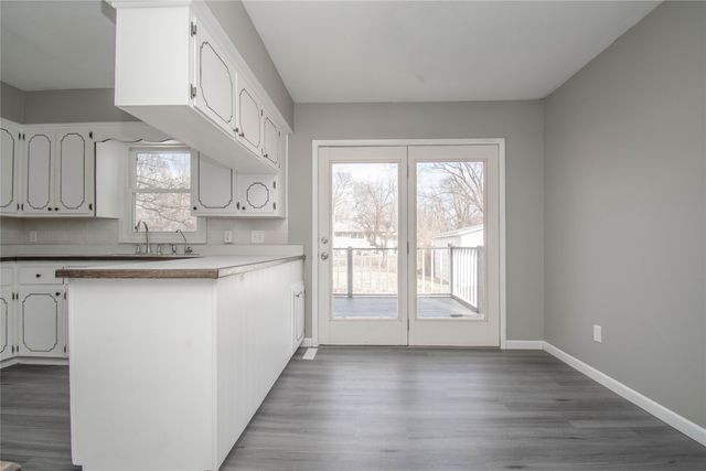 195 Gray Avenue, Waukee, IA 50263