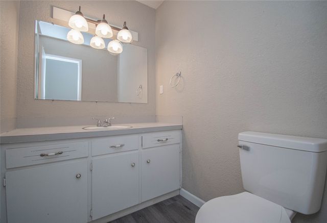 195 Gray Avenue, Waukee, IA 50263