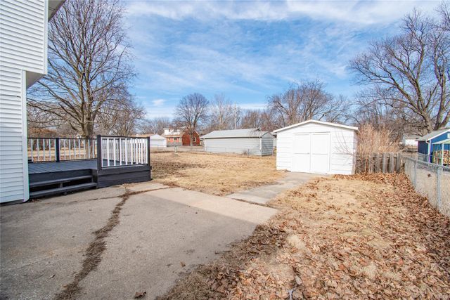 195 Gray Avenue, Waukee, IA 50263