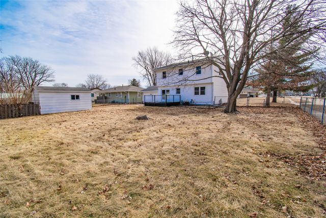 195 Gray Avenue, Waukee, IA 50263