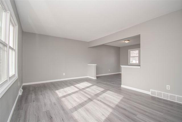 195 Gray Avenue, Waukee, IA 50263