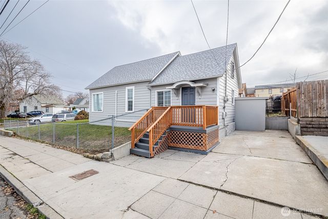 246 N Delaware Avenue, Wenatchee, WA 98801