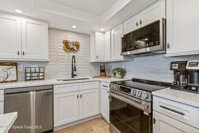 550 Garfield Avenue 302, Cocoa Beach, FL 32931