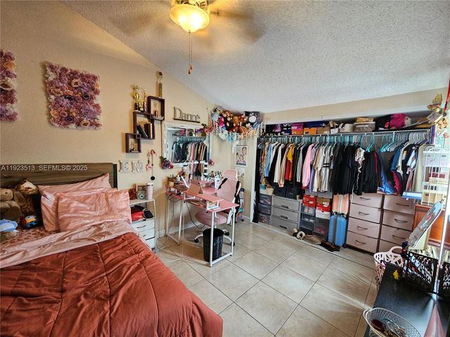 8401 W Sample Rd 10, Coral Springs, FL 33065