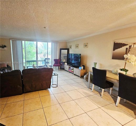 8401 W Sample Rd 10, Coral Springs, FL 33065