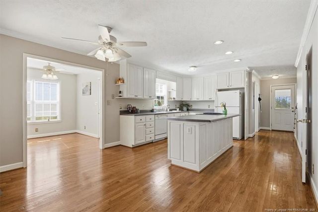 1594 Carroll Store Road, Autryville, NC 28318