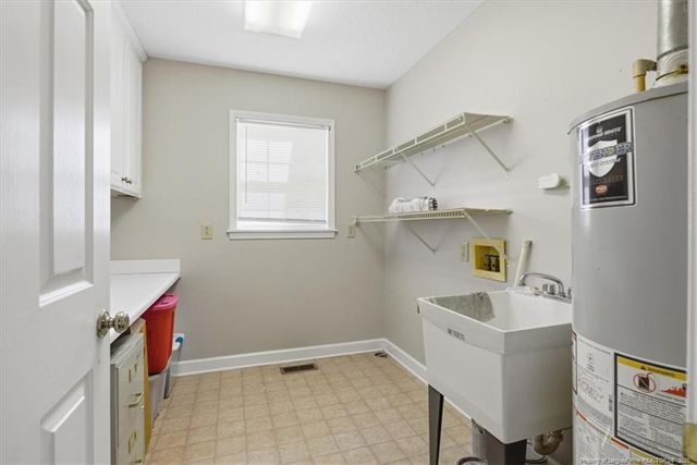 1594 Carroll Store Road, Autryville, NC 28318