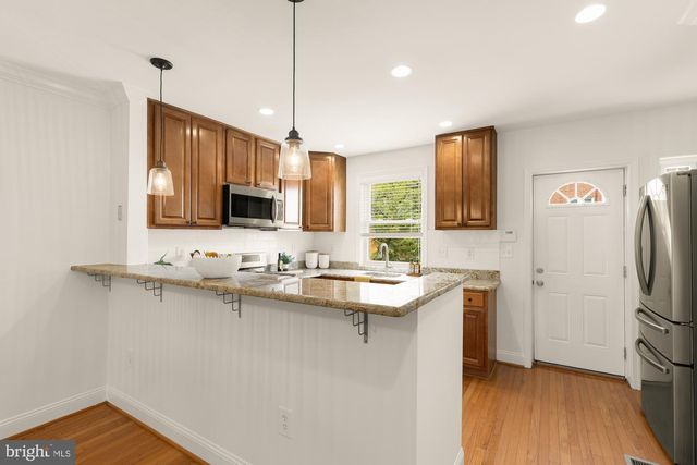 320 19TH ST NE, Washington, DC 20002