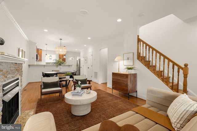 320 19TH ST NE, Washington, DC 20002