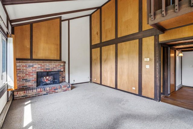 7475 Brookhaven DRIVE, West Bend, WI 53090