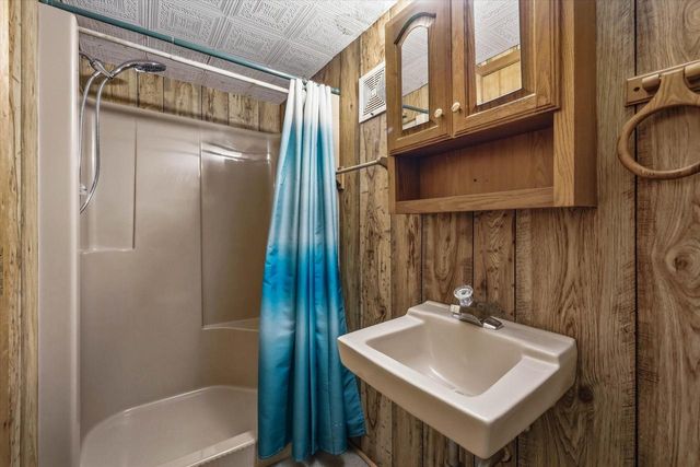 7475 Brookhaven DRIVE, West Bend, WI 53090