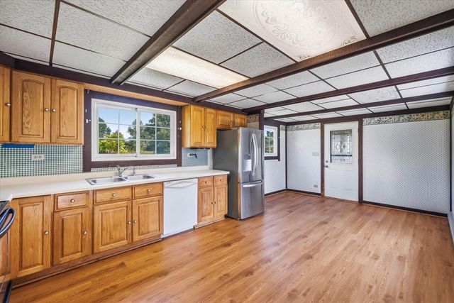 7475 Brookhaven DRIVE, West Bend, WI 53090