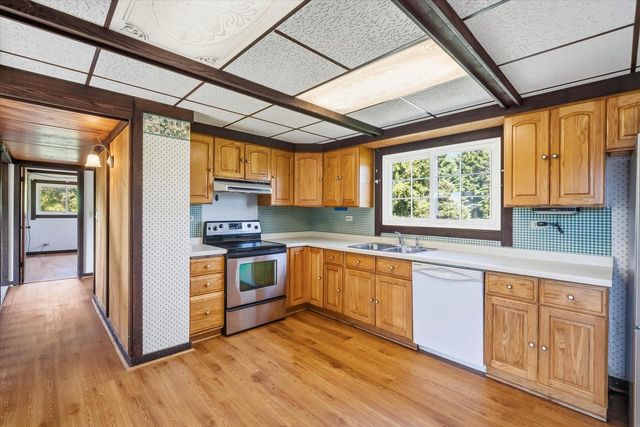 7475 Brookhaven DRIVE, West Bend, WI 53090