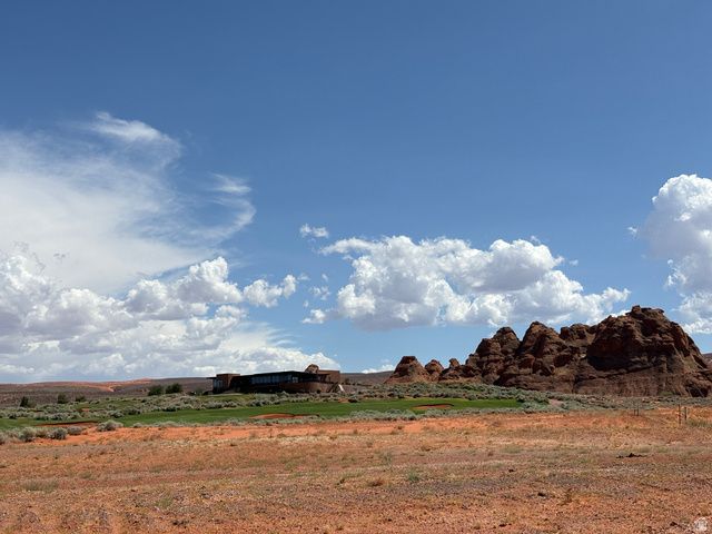 5294 W 3200 S, Hurricane, UT 84737