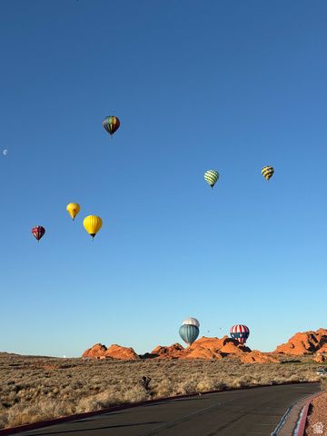 5294 W 3200 S, Hurricane, UT 84737