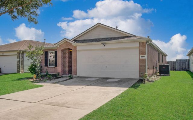 9214 Brandon Chase Ln Lane, Richmond, TX 77407