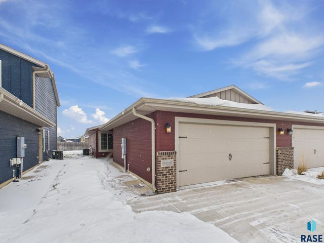 9418 W Gert St Street, Sioux Falls, SD 57106