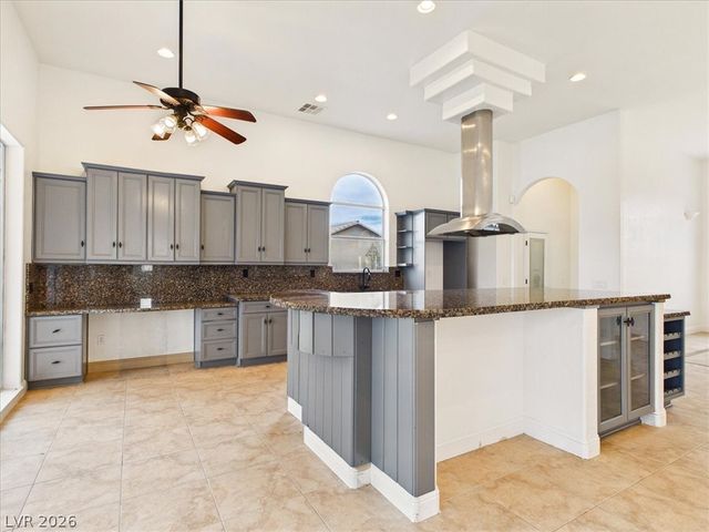 460 East Hickory Street, Pahrump, NV 89048