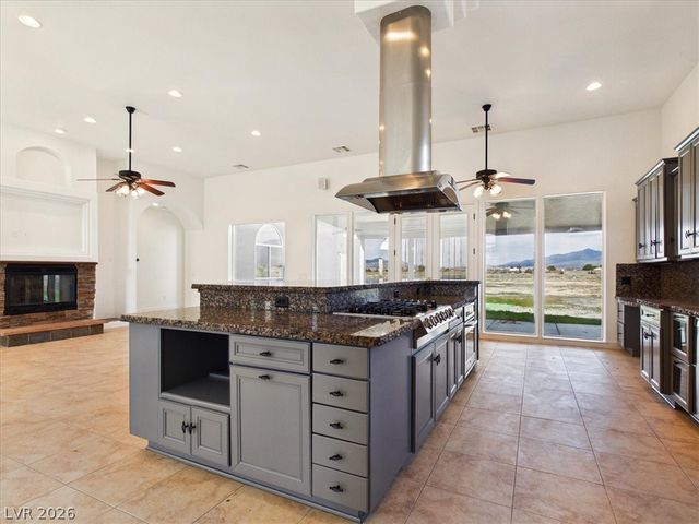 460 East Hickory Street, Pahrump, NV 89048