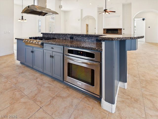 460 East Hickory Street, Pahrump, NV 89048