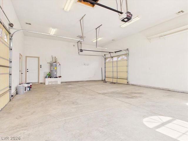 460 East Hickory Street, Pahrump, NV 89048