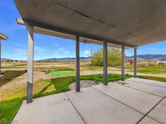 460 East Hickory Street, Pahrump, NV 89048