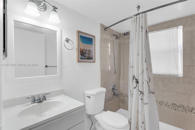 15348 SW 72nd St 23-12, Miami, FL 33193