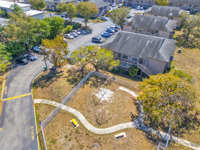 15348 SW 72nd St 23-12, Miami, FL 33193