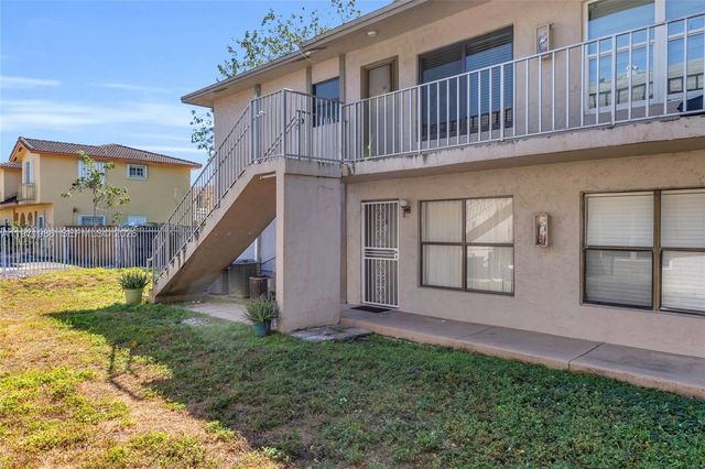 15348 SW 72nd St 23-12, Miami, FL 33193