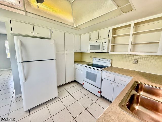 343 Joel BLVD 211-D, Lehigh Acres, FL 33936