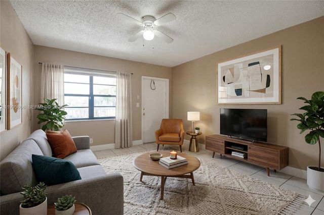 4061 N Dixie Hwy 29, Oakland Park, FL 33334